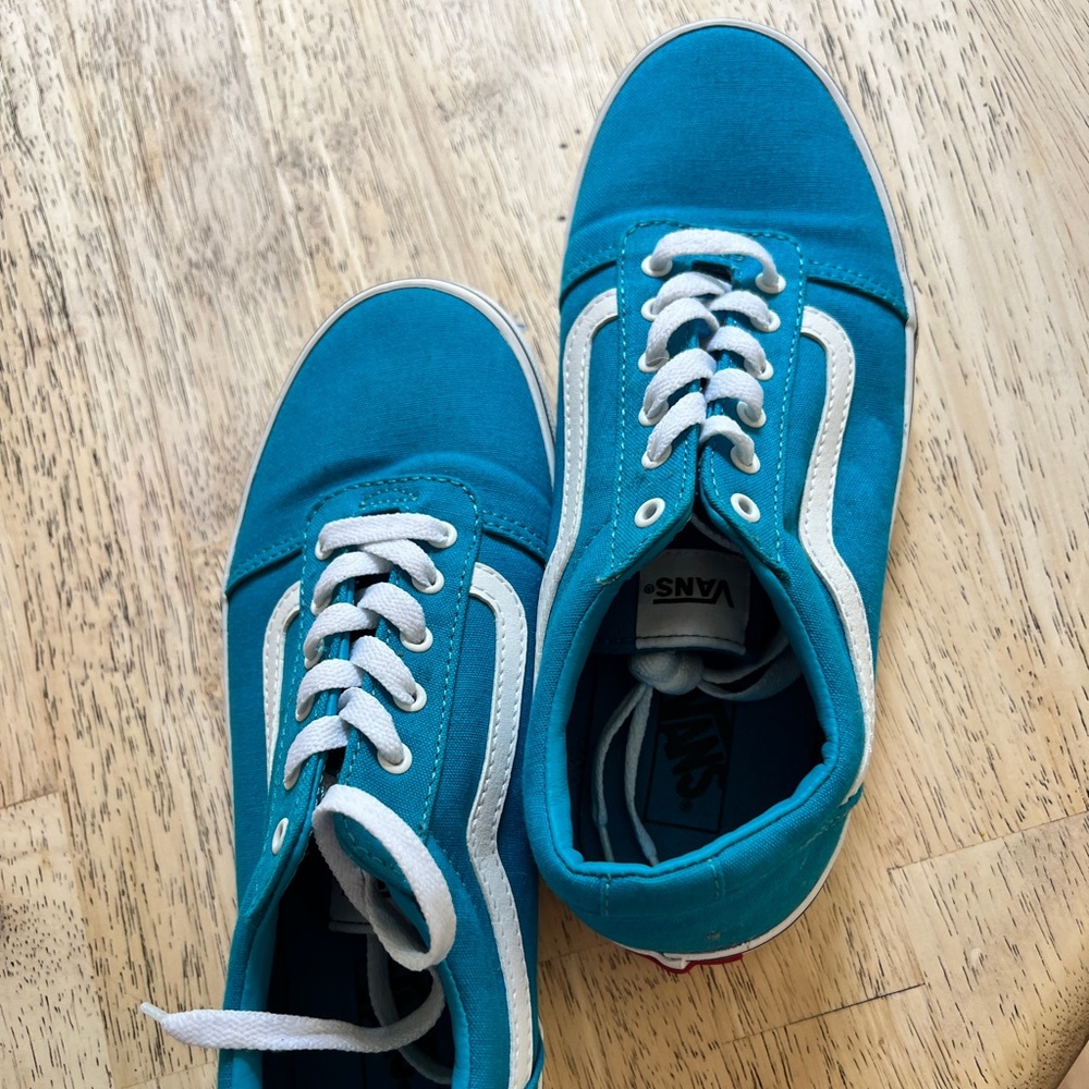 Vans Custom, size 6 youth which is a 7.5- worn once!🌸